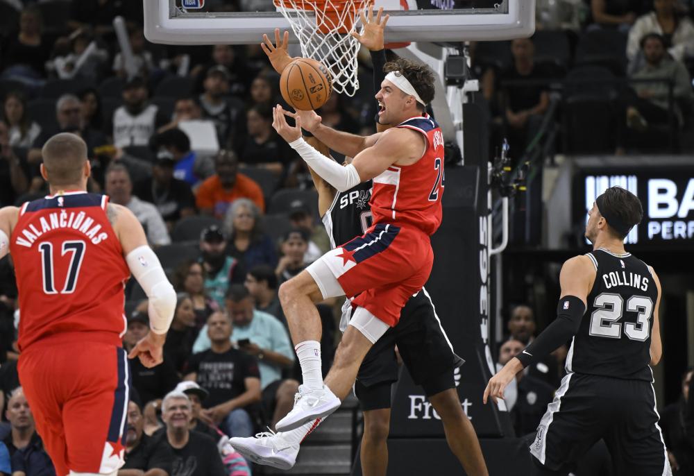 以在海外拓 以在海外拓