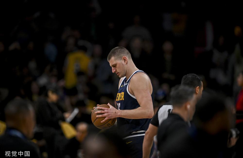 仅专注于球 仅专注于球