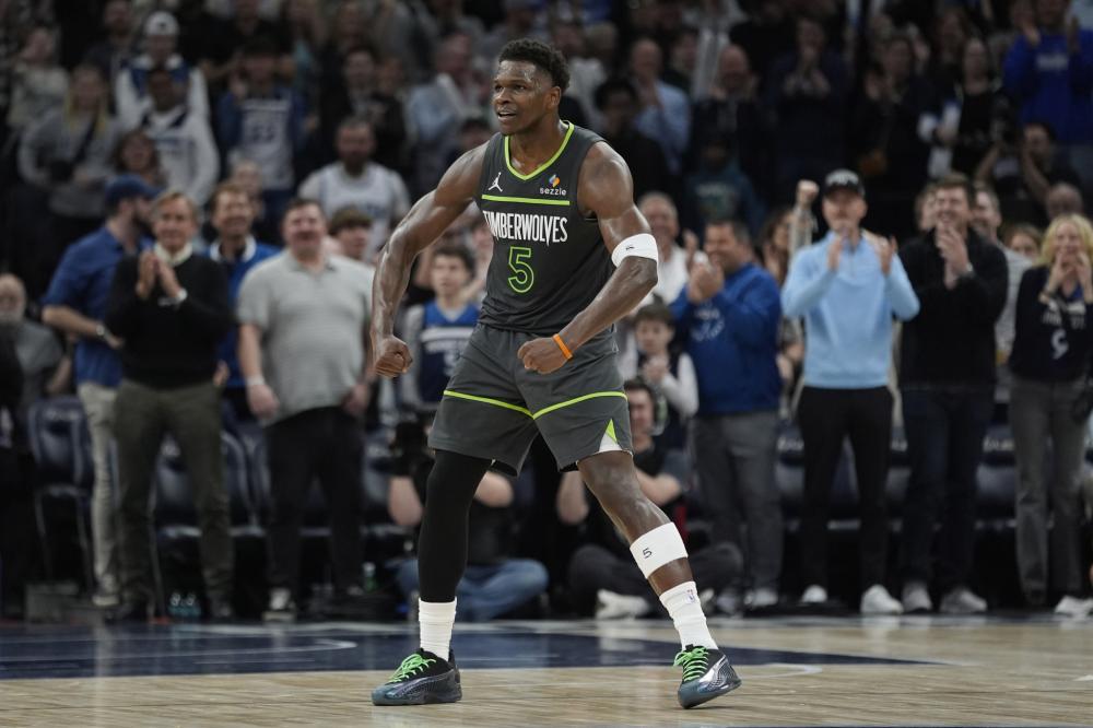 的中场球员 的中场球员